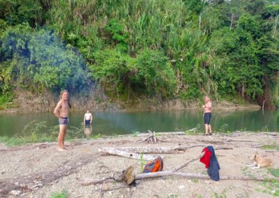group-making-fire-at-bananito-river
