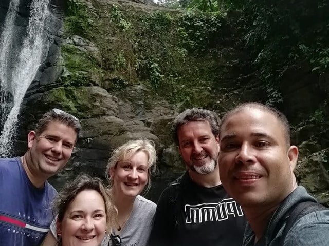 tour-guide-Manual-waterfall-tour-Bribri