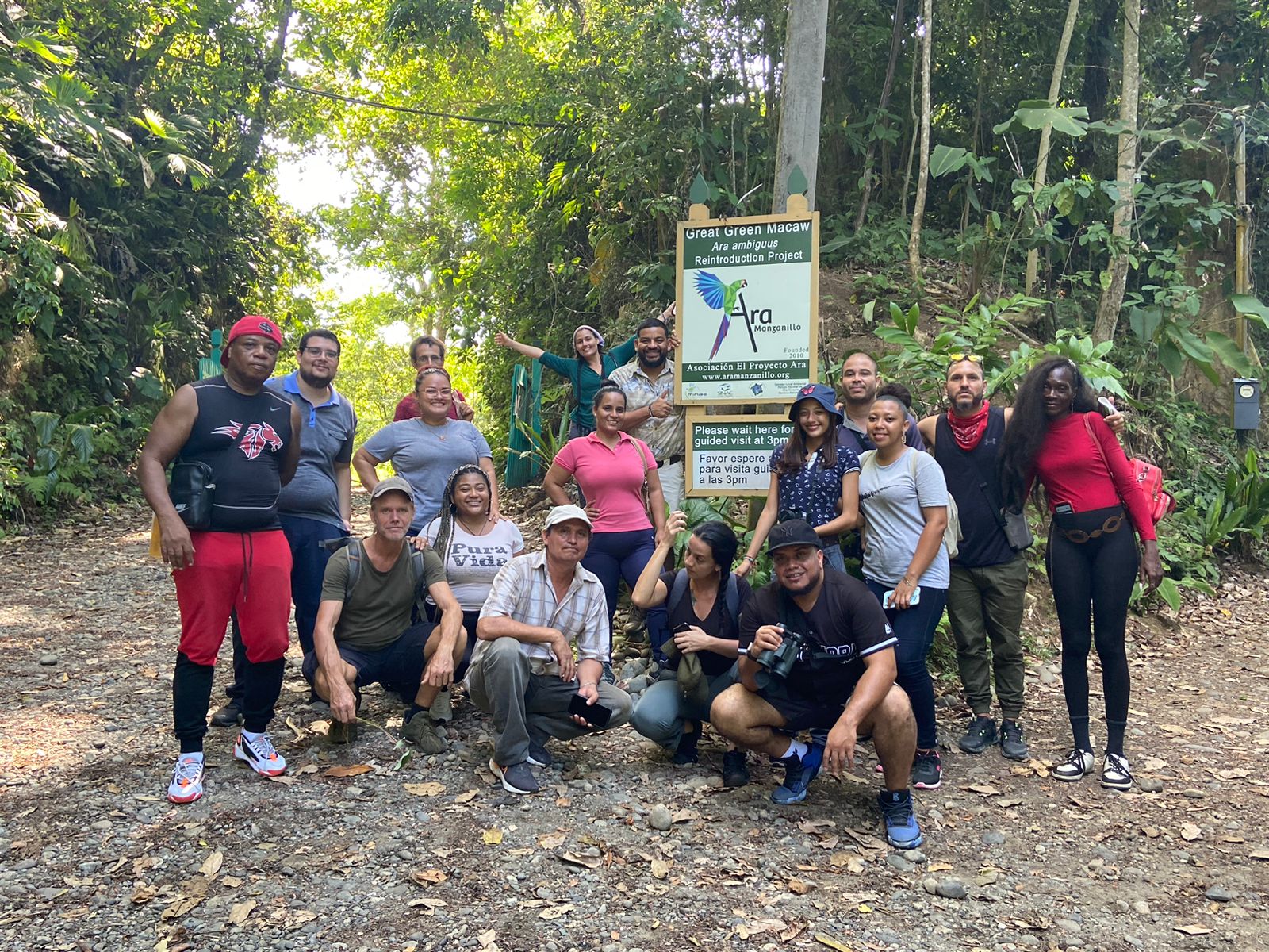 tour guides at gandoca manzanillo wildlife refuge